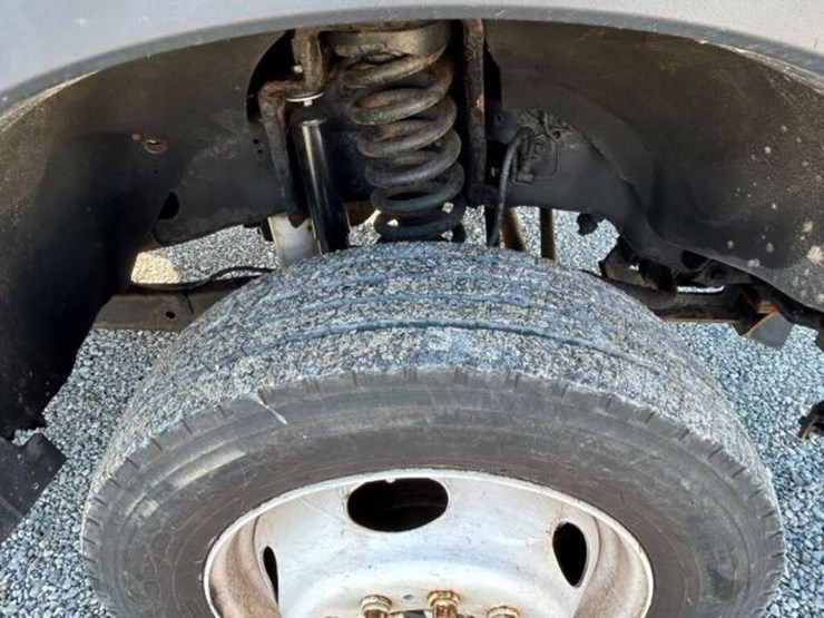 2012-ford-f550-xl-image-88
