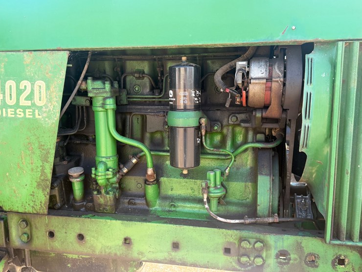 john-deere-4020-image-17