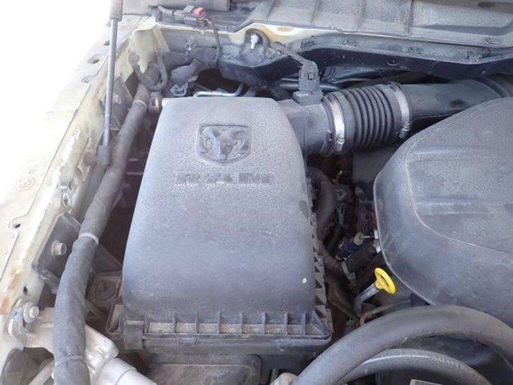 2016-dodge-1500-image-53
