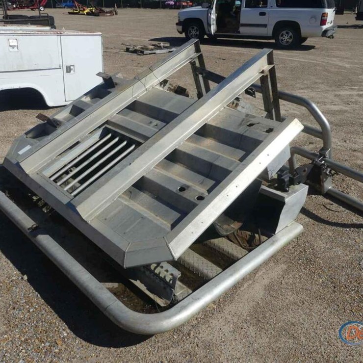 (2) HEADACHE RACKS AND (1) BUMPER GUARD FOR TRUCK TRACTOR