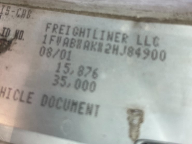 2002-freightliner-fl80-image-61