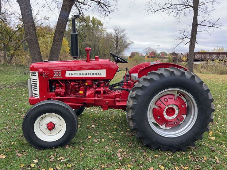 1957-international-350-image-2