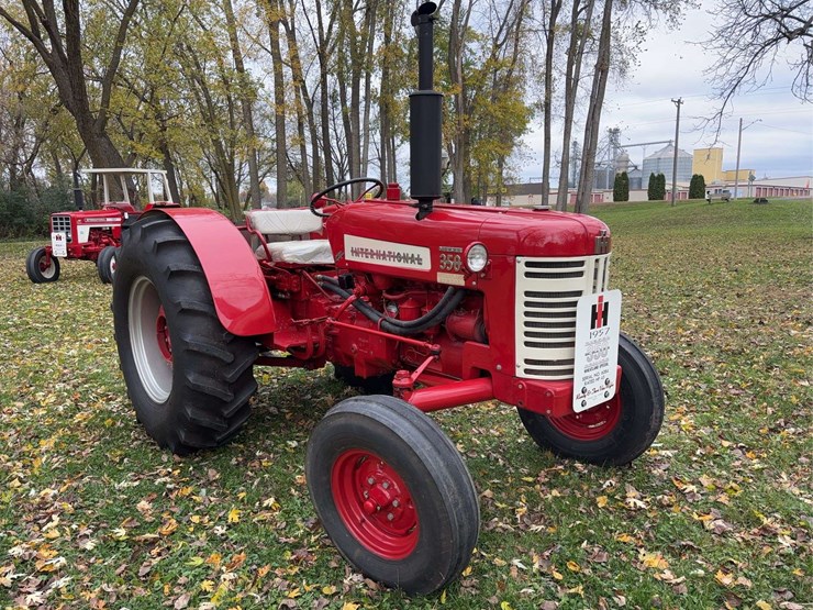 1957-international-350-image-3