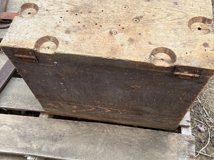 old-shotgun-shell-box/tonka-grader-image-4