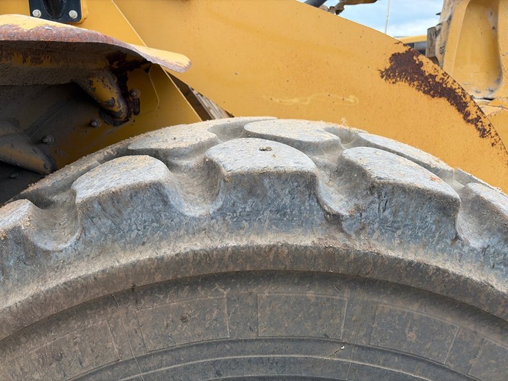 caterpillar-972h-image-11