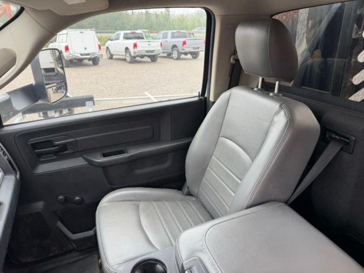 2016-ram-5500-hd-image-16