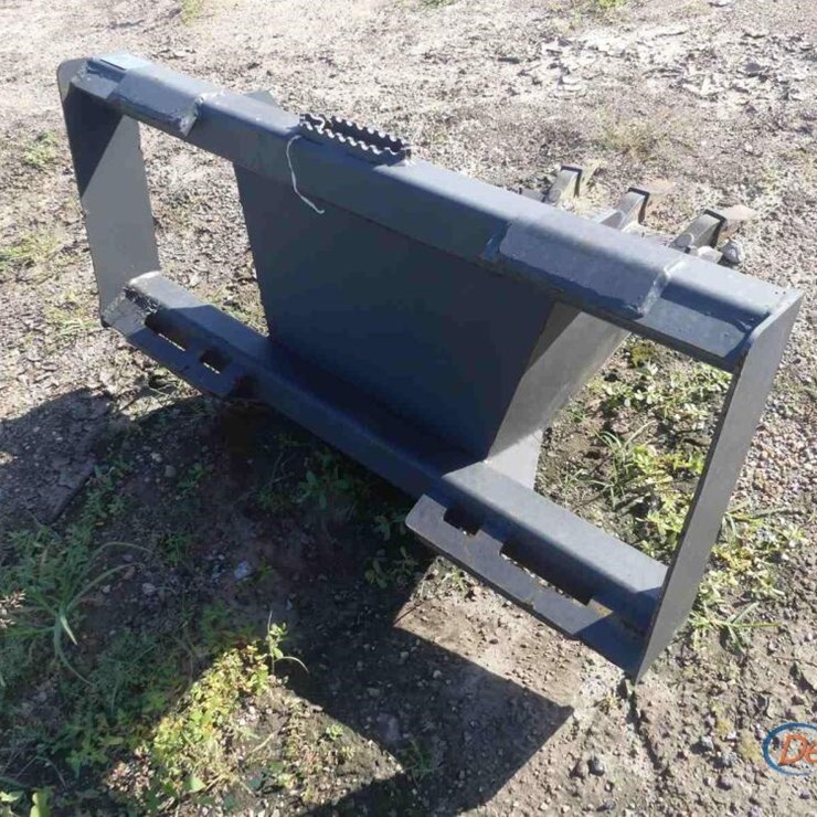STUMP BUCKET, S/N 451366 FOR SKID STEER