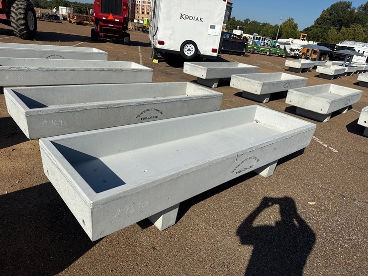 #9690-•-3-x-10-feed-trough-image-1