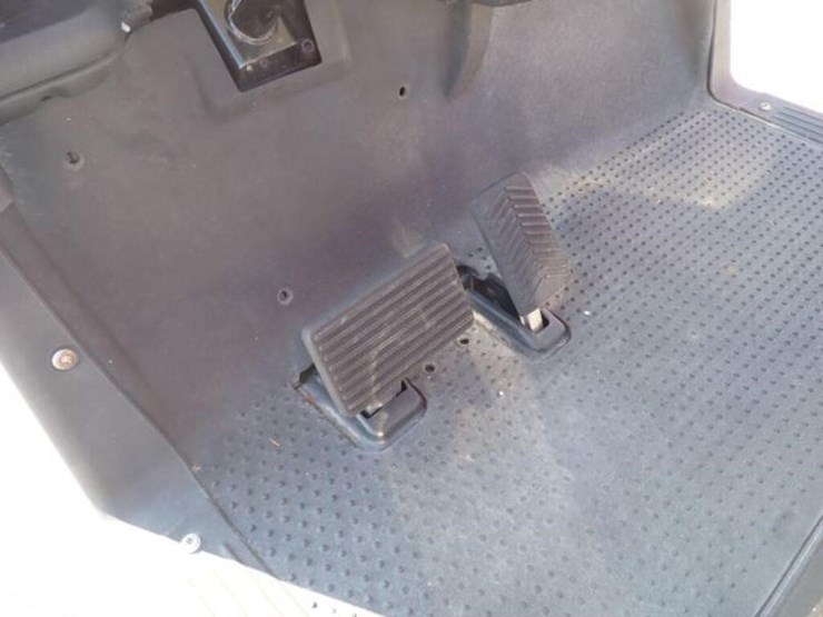 parts-only-2014-e-z-go-rxv-2-passanger-electric-53-image-20