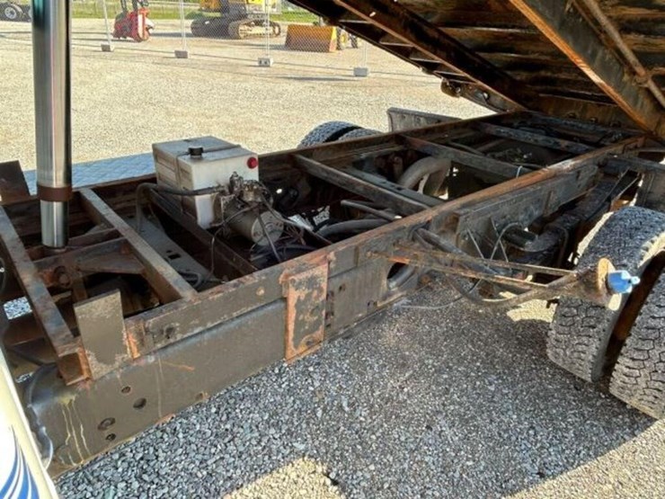 2012-ford-f550-xl-image-62