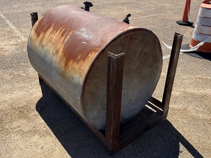 #9665-•-fuel-tank-image-2