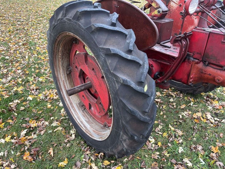 1952-farmall-super-c-image-85