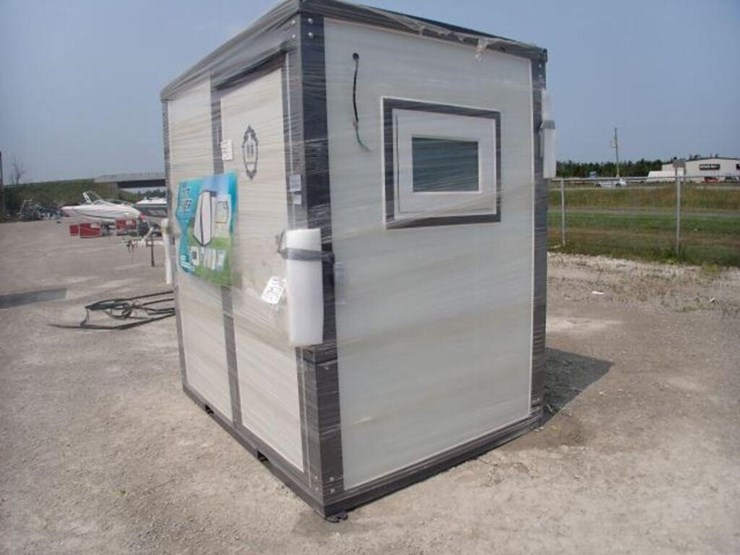 unused-bastone-portable-restroom-(small)-image-6