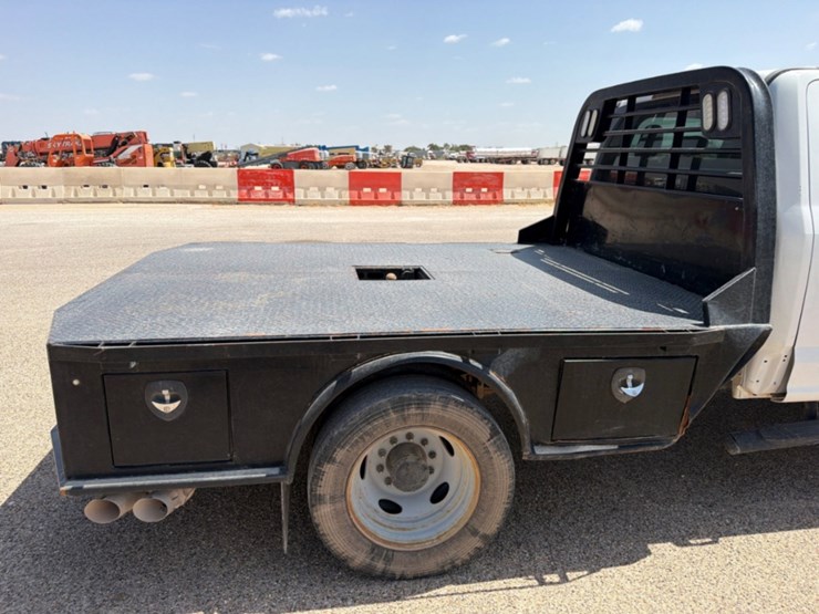 2019-ford-f550-image-5