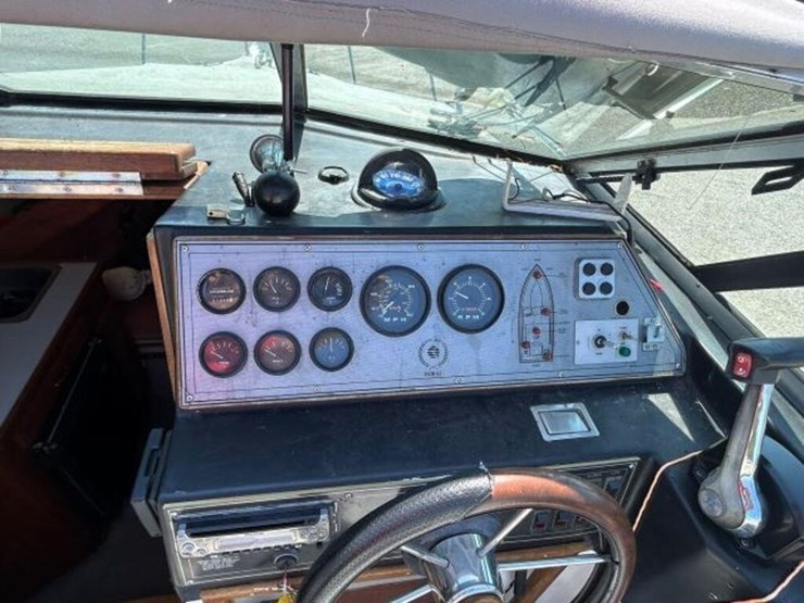 1988-doral-cavalier-24-ft-cabin-cruiser-2dba1303c8-image-92
