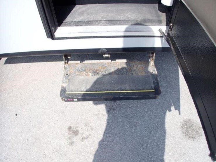 2021-coachmen-pursuit-class-a-motorhome-1f64f5dn1m-image-49