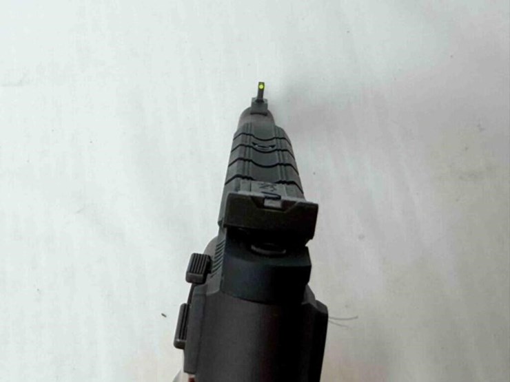 browning-buck-mark-22lr-pistol-image-7