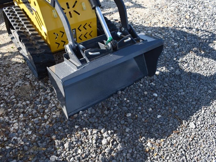 ssl60-mini-skid-steer-(serial-#-hc3602604473)-(k)-image-3