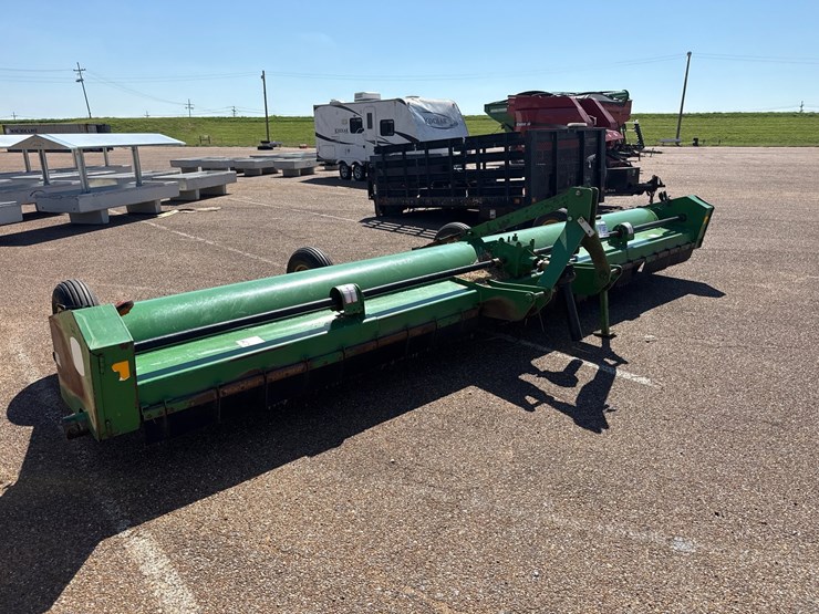 john-deere-520-image-2