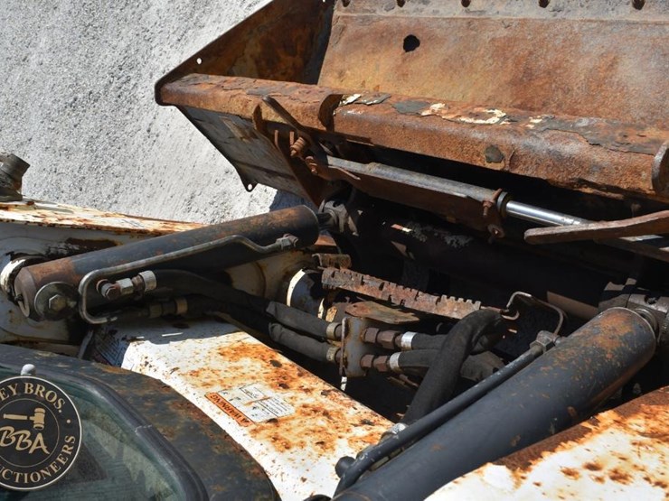 2016-bobcat-t770-image-22