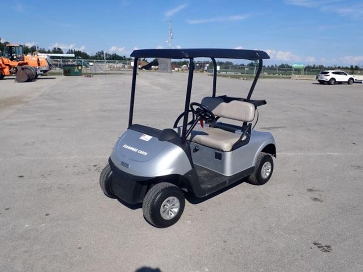 2021-e-z-go-rxv-2-passanger-gas-golf-cart-5621834-image-1