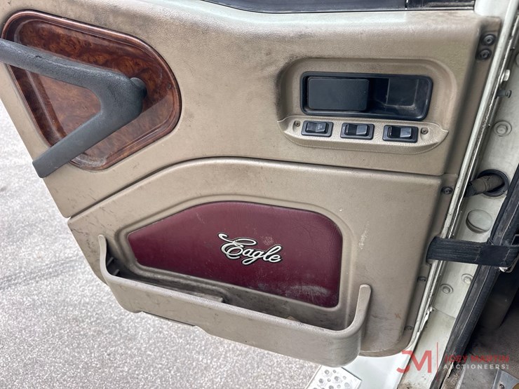 2005-international-9400i-image-47