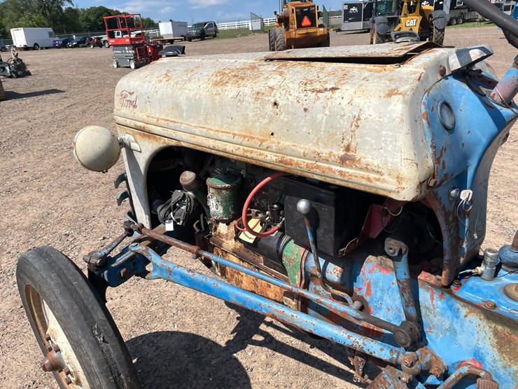 ford-8n-image-15