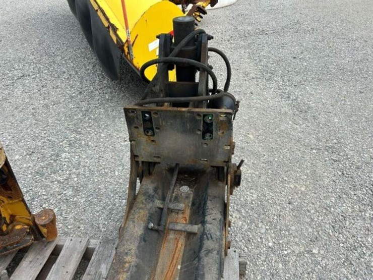 metal-pless-8-ft---13-ft-snow-pusher-agh0830-13le--image-18
