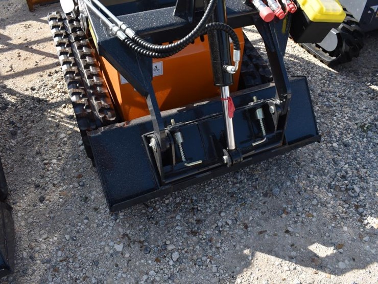 lhr-ht380-q1-mini-skid-steer-(serial-#-not-found)-(k)-image-3