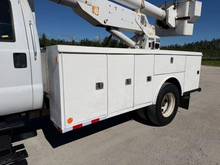 2001-ford-f650-xl-image-46