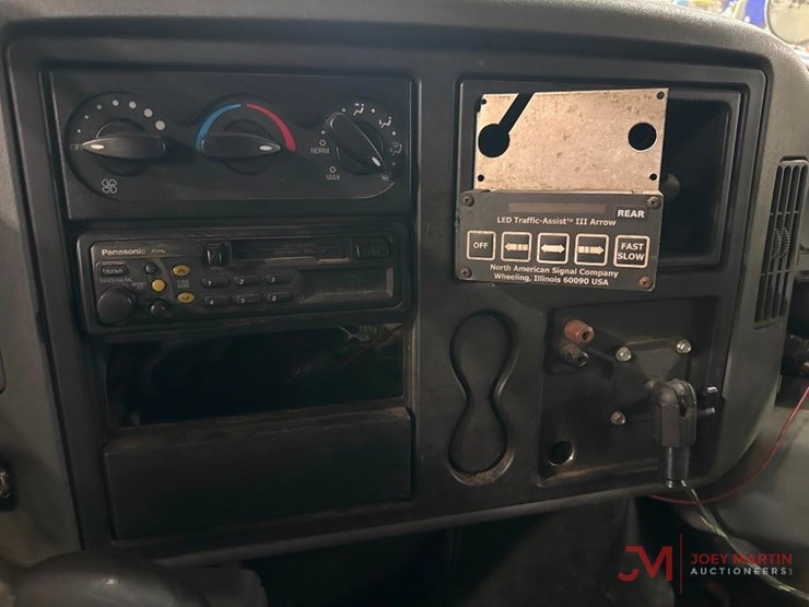 2007-international-durastar-4200-image-31