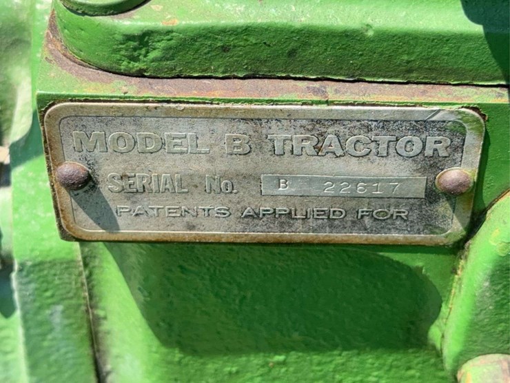 john-deere-b-image-35