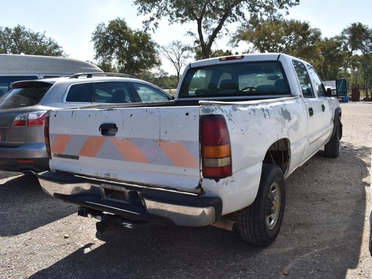 2003-chevrolet-1500-image-9