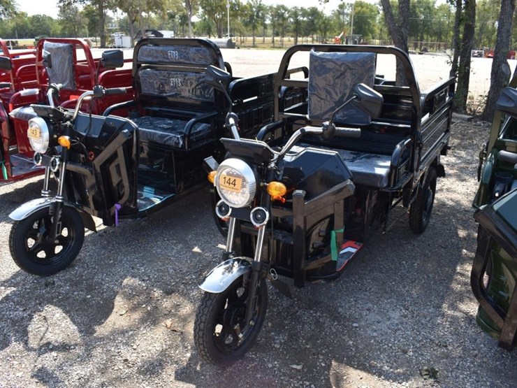 3-wheel-electric-cart-(serial-#-kr2026429amam2915)-(k)-image-2