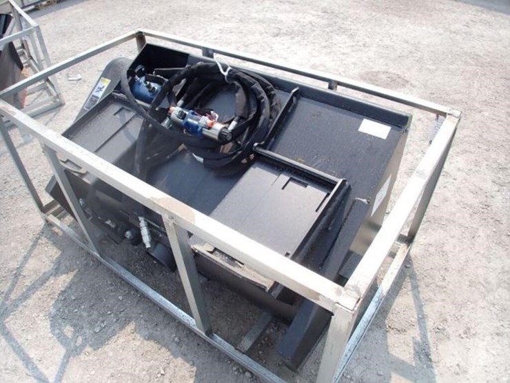 unused-greatbear-skid-steer-bucket-.4-cy-mixer-image-2