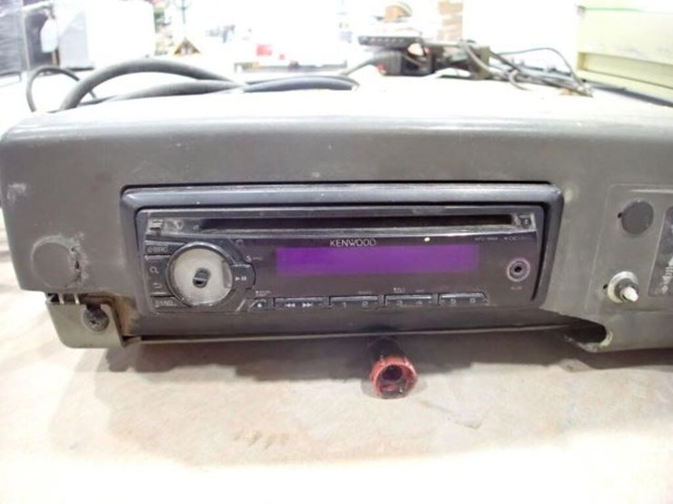 john-deere-120-image-8