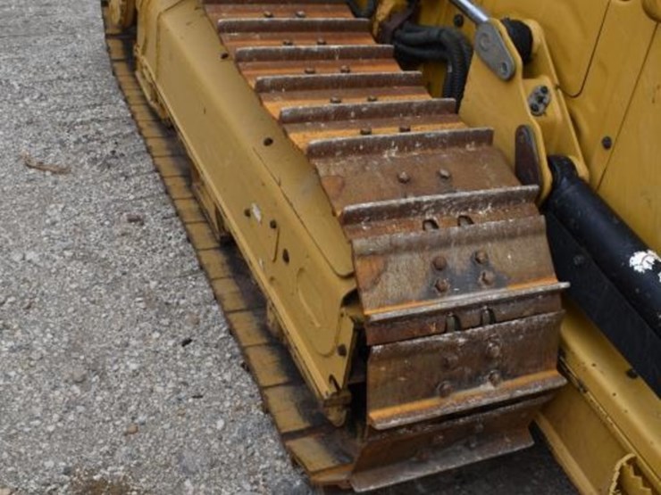 caterpillar-d1-image-6