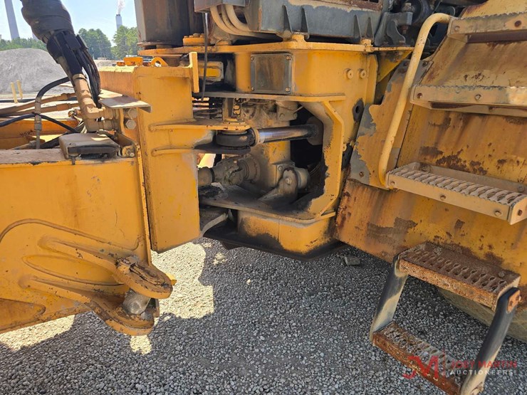2005-deere-350d-image-19