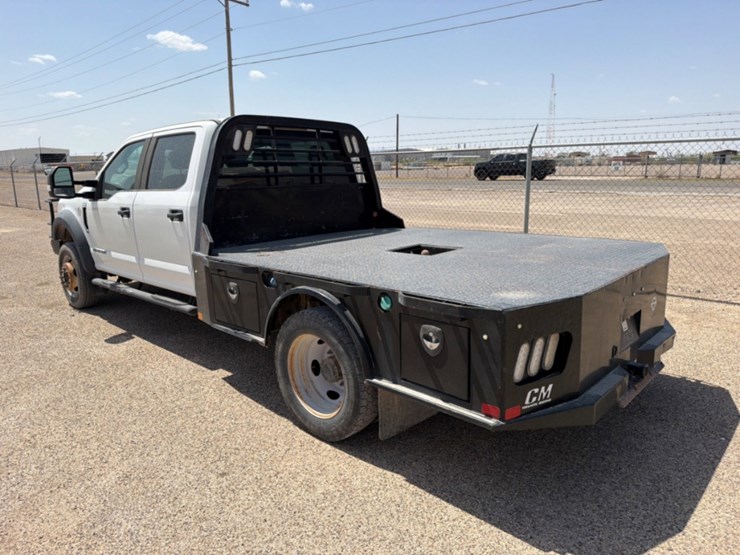 2019-ford-f550-image-8