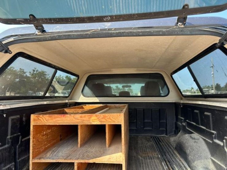 2014-ford-f150-xlt-image-48