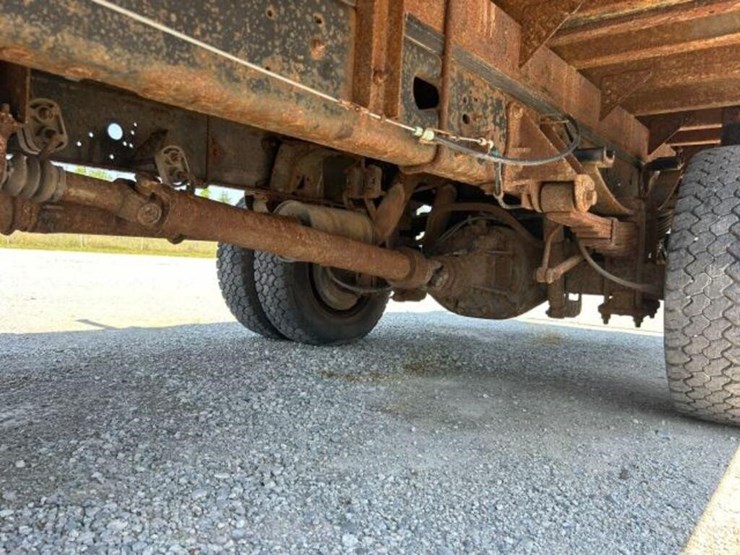 2009-ford-f550-image-50