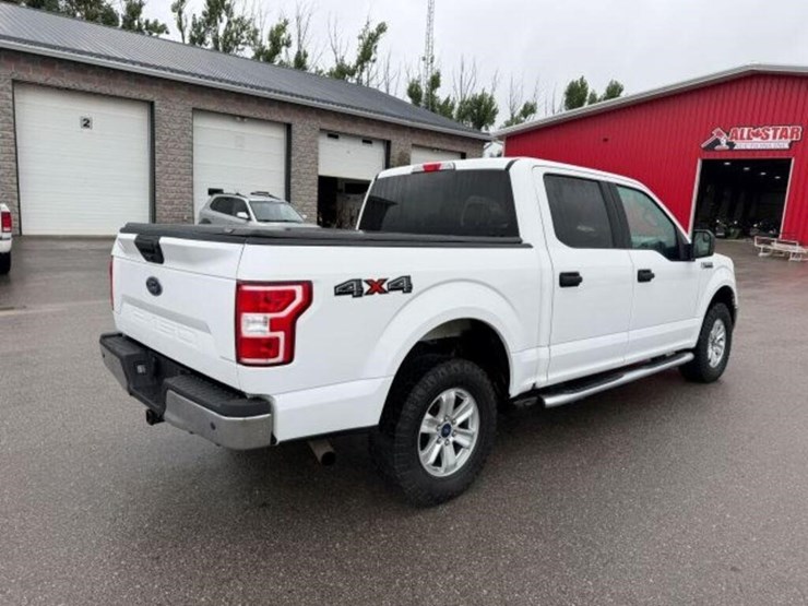 2018-ford-f150-xlt-image-3