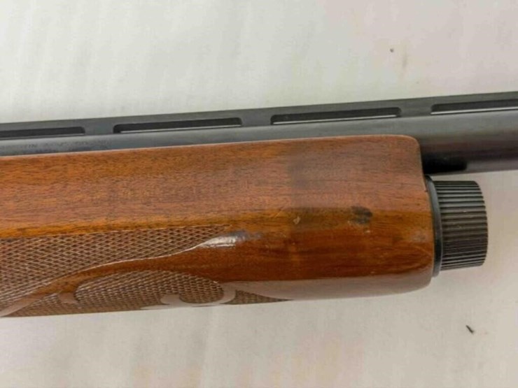 remington-arms-co-1100-12g-shotgun-image-12