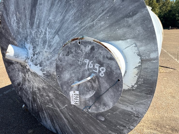 #9658-•-metal-water-tank-image-6