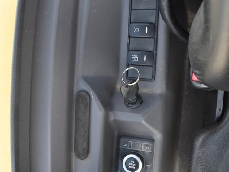 2023-volvo-jecr25d-46621-image-55