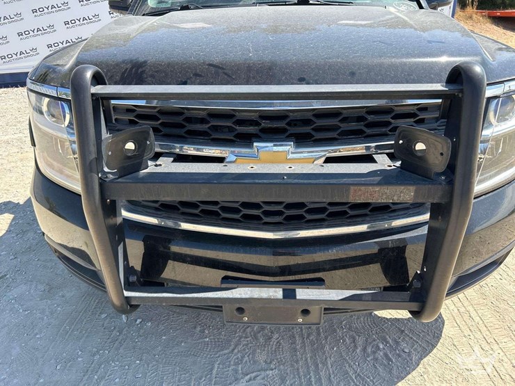 2016-chevrolet-tahoe-image-23