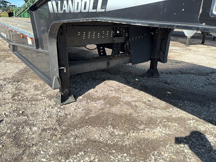 2013-landoll-440-53-image-9