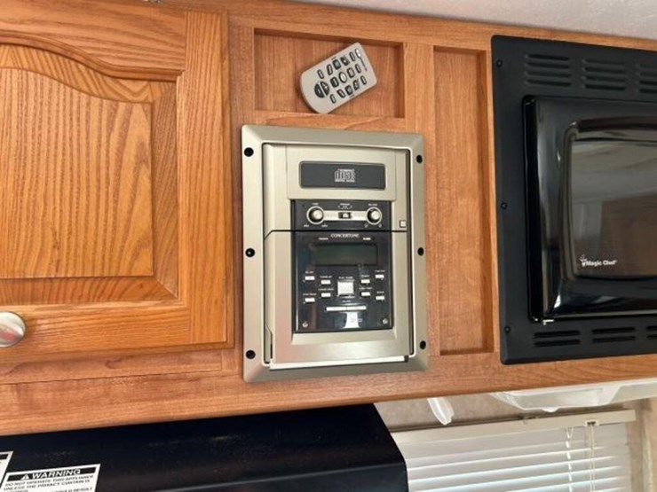 2008-forest-river-rockwood-roo-21ss-t/a-hybrid-tra-image-77