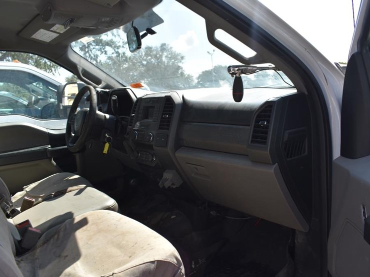 2019-ford-f550-image-5