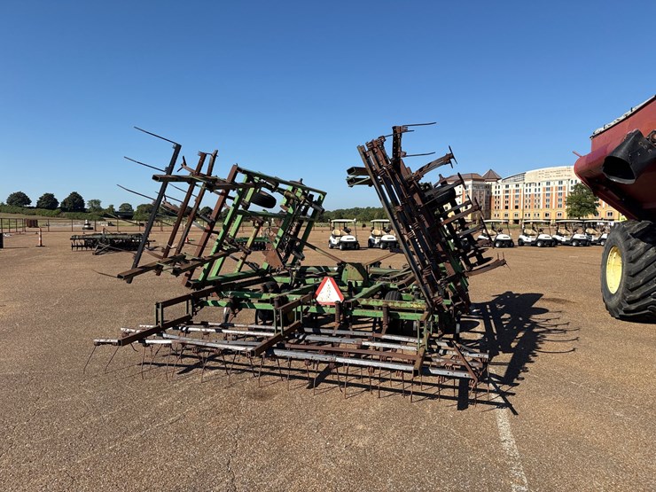 john-deere-724-image-4